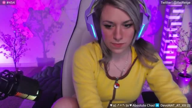 Gallery image thumbnail from Reige's myfreecams stream on, 05/10/2024, 06:38 image 3 of 20