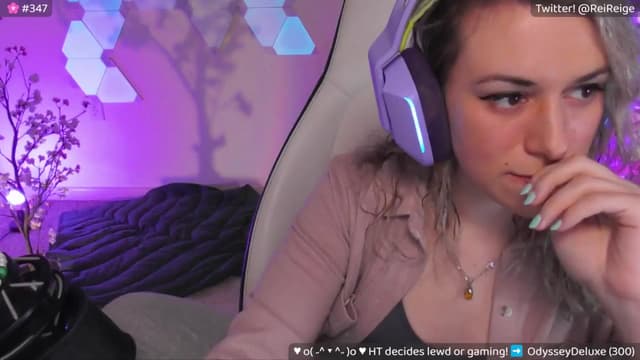 Gallery image thumbnail from Reige's myfreecams stream on, 05/17/2024, 12:12 image 1 of 20
