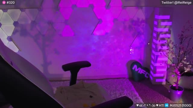 Gallery image thumbnail from Reige's myfreecams stream on, 05/19/2024, 09:46 image 10 of 20