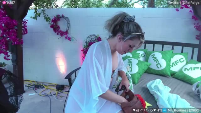 Gallery image thumbnail from Reige's myfreecams stream on, 05/22/2024, 01:51 image 17 of 20