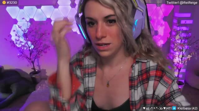 Gallery image thumbnail from Reige's myfreecams stream on, 06/12/2024, 07:13 image 9 of 20