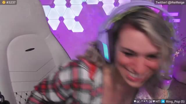 Gallery image thumbnail from Reige's myfreecams stream on, 06/12/2024, 07:13 image 6 of 20