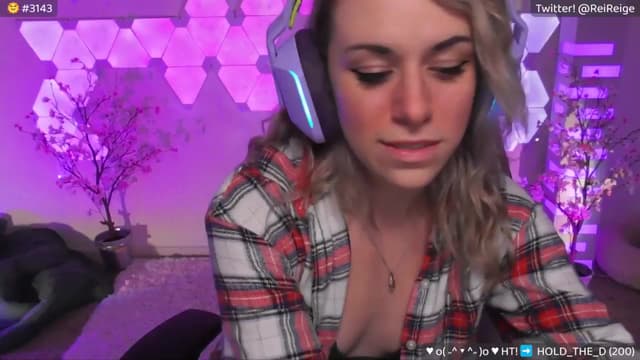 Gallery image thumbnail from Reige's myfreecams stream on, 06/12/2024, 07:13 image 14 of 20