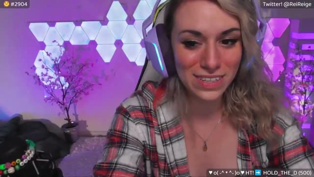 Gallery image thumbnail from Reige's myfreecams stream on, 06/12/2024, 07:50 image 19 of 20