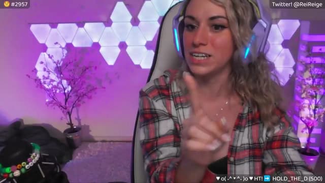 Gallery image thumbnail from Reige's myfreecams stream on, 06/12/2024, 07:50 image 6 of 20