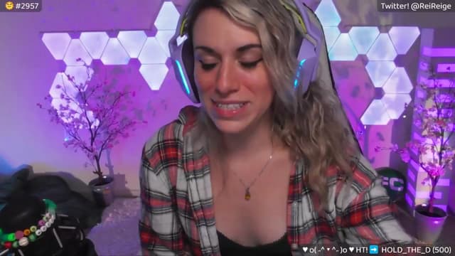 Gallery image thumbnail from Reige's myfreecams stream on, 06/12/2024, 07:50 image 4 of 20