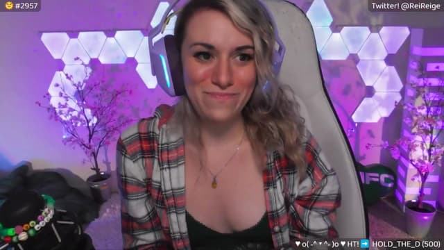 Gallery image thumbnail from Reige's myfreecams stream on, 06/12/2024, 07:50 image 7 of 20