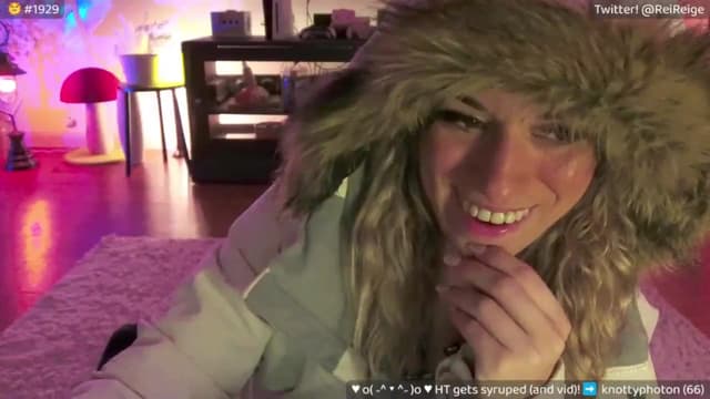 Gallery image thumbnail from Reige's myfreecams stream on, 07/03/2024, 09:38 image 4 of 20
