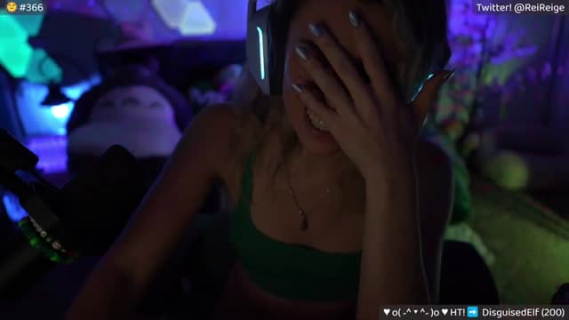 Gallery image thumbnail from Reige's myfreecams stream on, 08/20/2024, 10:37 image 4 of 20