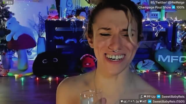 Gallery image thumbnail from Reige's myfreecams stream on, 01/01/2025, 12:04 image 17 of 20