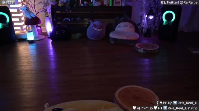 Gallery image thumbnail from Reige's myfreecams stream on, 01/14/2025, 08:09 image 8 of 20