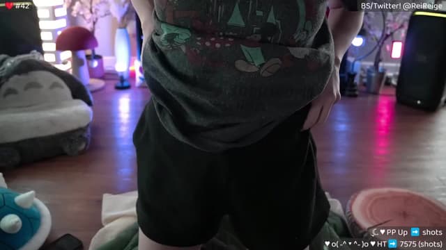 Gallery image thumbnail from Reige's myfreecams stream on, 03/01/2025, 15:14 image 19 of 20