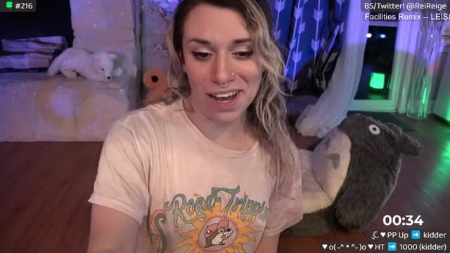 Gallery image thumbnail from Reige's myfreecams stream on, 03/24/2025, 08:01 image 17 of 20