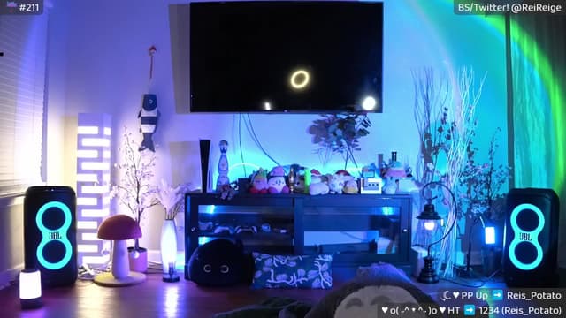 Gallery image thumbnail from Reige's myfreecams stream on, 04/05/2025, 12:07 image 7 of 20
