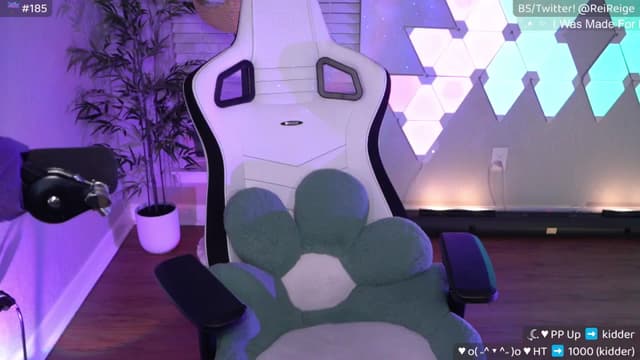 Gallery image thumbnail from Reige's myfreecams stream on, 04/07/2025, 09:46 image 3 of 20