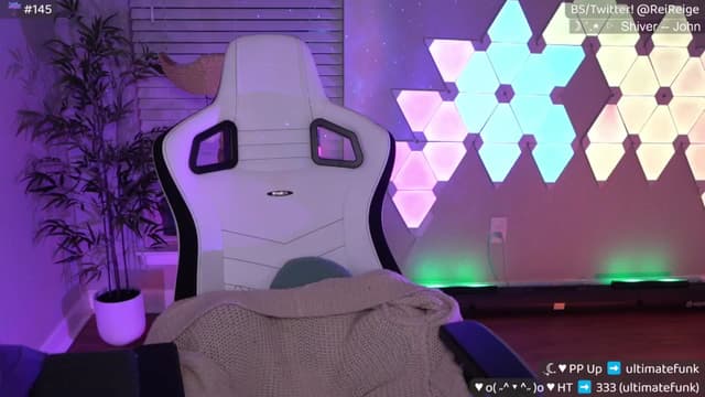 Gallery image thumbnail from Reige's myfreecams stream on, 04/09/2025, 10:49 image 8 of 20