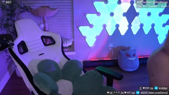 Gallery image thumbnail from Reige's myfreecams stream on, 04/13/2025, 08:35 image 9 of 20