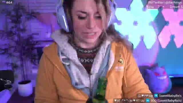 Gallery image thumbnail from Reige's myfreecams stream on, 04/14/2025, 08:38 image 8 of 20