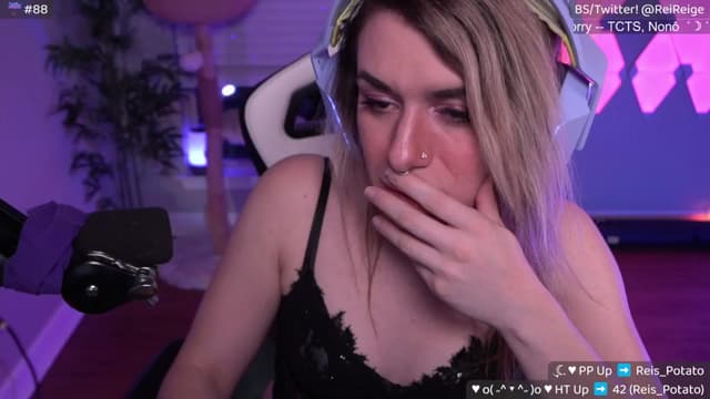 Gallery image thumbnail from Reige's myfreecams stream on, 04/24/2025, 06:28 image 8 of 20