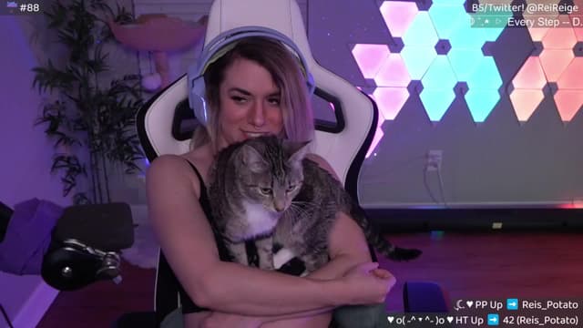 Gallery image thumbnail from Reige's myfreecams stream on, 04/24/2025, 06:28 image 5 of 20