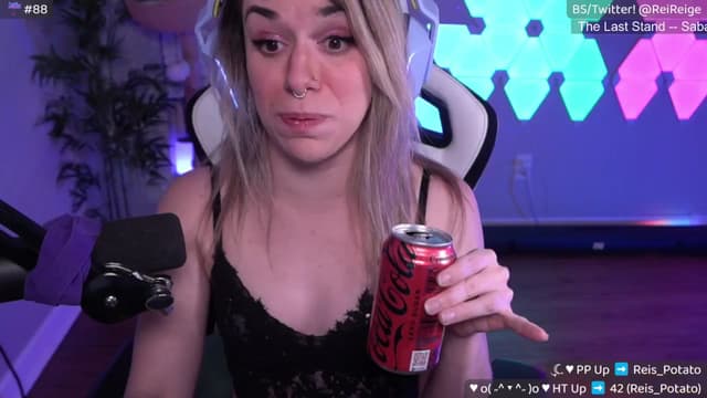 Gallery image thumbnail from Reige's myfreecams stream on, 04/24/2025, 06:28 image 3 of 20