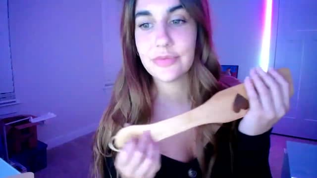 Gallery image thumbnail from Scout's myfreecams stream on, 06/14/2023, 05:03 image 8 of 20
