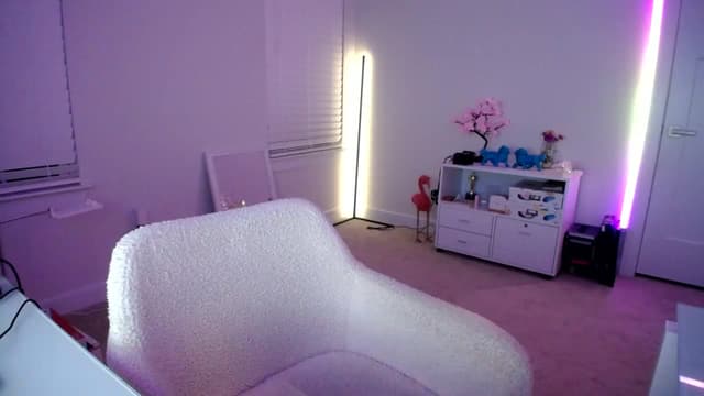 Gallery image thumbnail from Scout's myfreecams stream on, 07/17/2023, 07:40 image 20 of 20