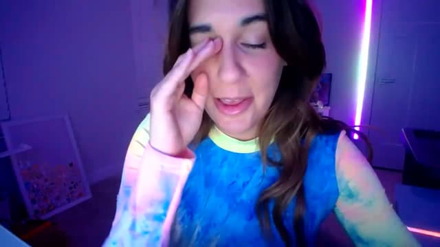 Gallery image thumbnail from Scout's myfreecams stream on, 09/01/2023, 03:18 image 18 of 20