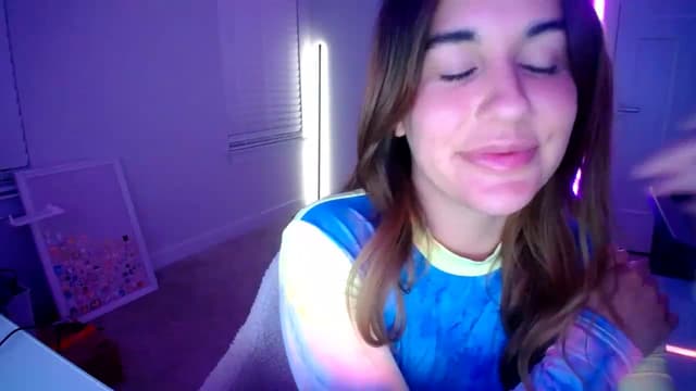 Gallery image thumbnail from Scout's myfreecams stream on, 09/01/2023, 05:44 image 7 of 20