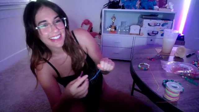 Gallery image thumbnail from Scout's myfreecams stream on, 09/05/2023, 03:24 image 15 of 20