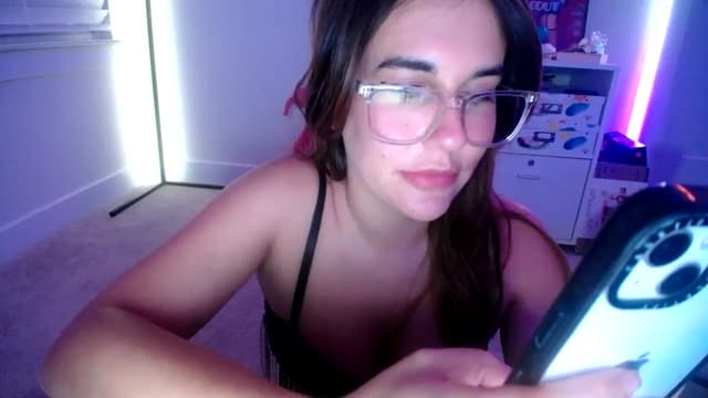 Gallery image thumbnail from Scout's myfreecams stream on, 09/05/2023, 05:59 image 15 of 20