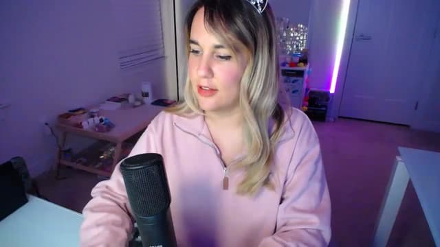 Gallery image thumbnail from Scout's myfreecams stream on, 03/13/2025, 01:29 image 11 of 20