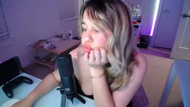 Gallery image thumbnail from Scout's myfreecams stream on, 03/20/2025, 01:38 image 11 of 20