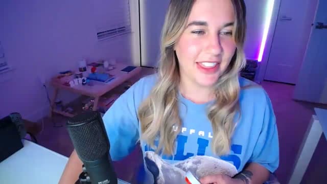 Gallery image thumbnail from Scout's myfreecams stream on, 04/17/2025, 02:06 image 16 of 20