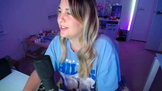 Gallery image thumbnail from Scout's myfreecams stream on, 04/17/2025, 02:06 image 11 of 20