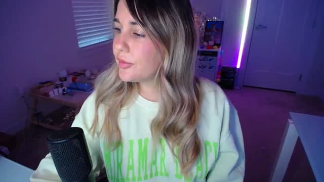Gallery image thumbnail from Scout's myfreecams stream on, 05/08/2025, 24:01 image 7 of 20