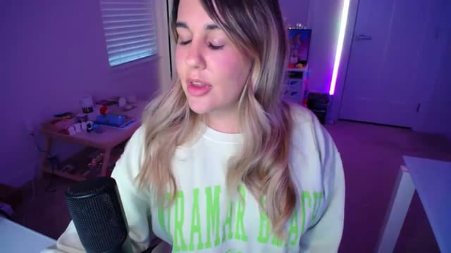 Gallery image thumbnail from Scout's myfreecams stream on, 05/08/2025, 24:01 image 6 of 20