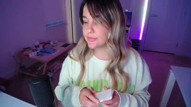 Gallery image thumbnail from Scout's myfreecams stream on, 05/08/2025, 24:38 image 19 of 20