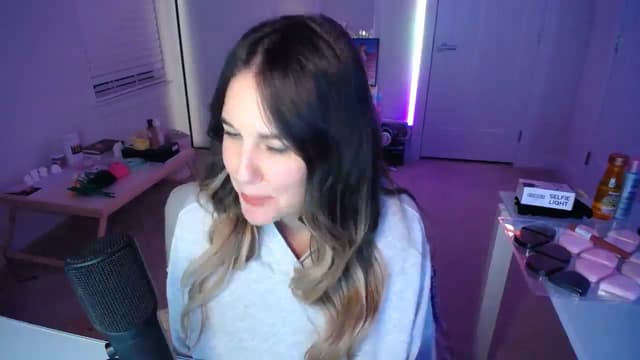 Gallery image thumbnail from Scout's myfreecams stream on, 01/10/2026, 04:22 image 15 of 20