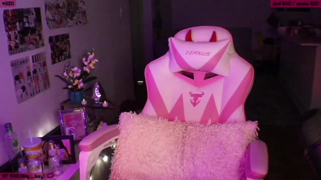 Gallery image thumbnail from SeySo's myfreecams stream on, 01/02/2023, 06:59 image 10 of 20