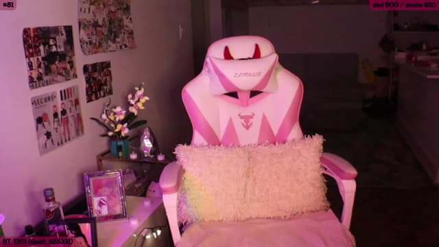 Gallery image thumbnail from SeySo's myfreecams stream on, 01/03/2023, 09:50 image 7 of 20