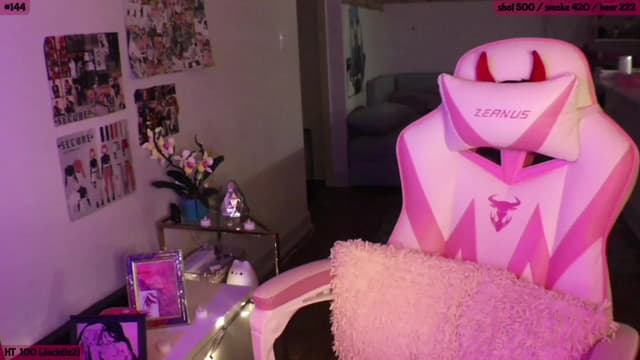 Gallery image thumbnail from SeySo's myfreecams stream on, 01/06/2023, 06:29 image 11 of 20