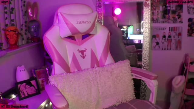 Gallery image thumbnail from SeySo's myfreecams stream on, 01/27/2023, 08:57 image 12 of 20
