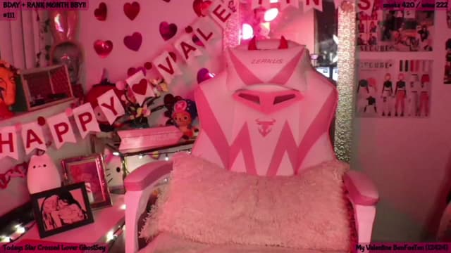Gallery image thumbnail from SeySo's myfreecams stream on, 02/15/2023, 06:52 image 10 of 20