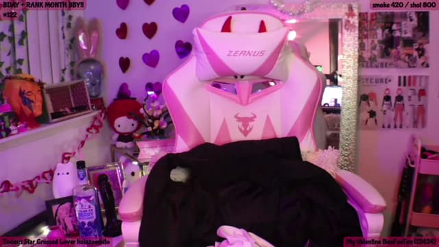 Gallery image thumbnail from SeySo's myfreecams stream on, 02/18/2023, 06:43 image 8 of 20