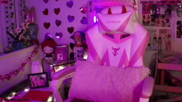 Gallery image thumbnail from SeySo's myfreecams stream on, 03/15/2023, 04:10 image 20 of 20