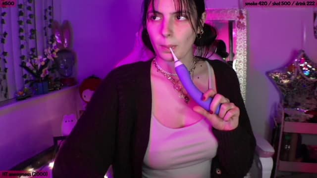 Gallery image thumbnail from SeySo's myfreecams stream on, 03/21/2023, 02:33 image 16 of 20