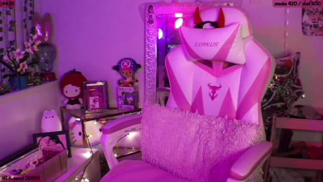 Gallery image thumbnail from SeySo's myfreecams stream on, 03/25/2023, 03:51 image 18 of 20