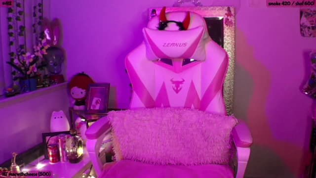 Gallery image thumbnail from SeySo's myfreecams stream on, 03/27/2023, 04:24 image 15 of 20