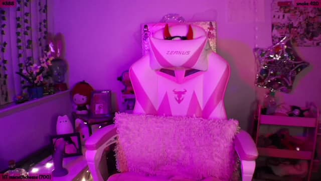 Gallery image thumbnail from SeySo's myfreecams stream on, 03/29/2023, 07:24 image 10 of 20